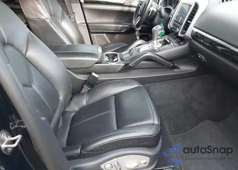 2018 Porsche Cayenne z USA, uszkodzony, nr VIN WP1AA2A27JKA01129